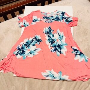 Elegant Floral Coral Tunic Top